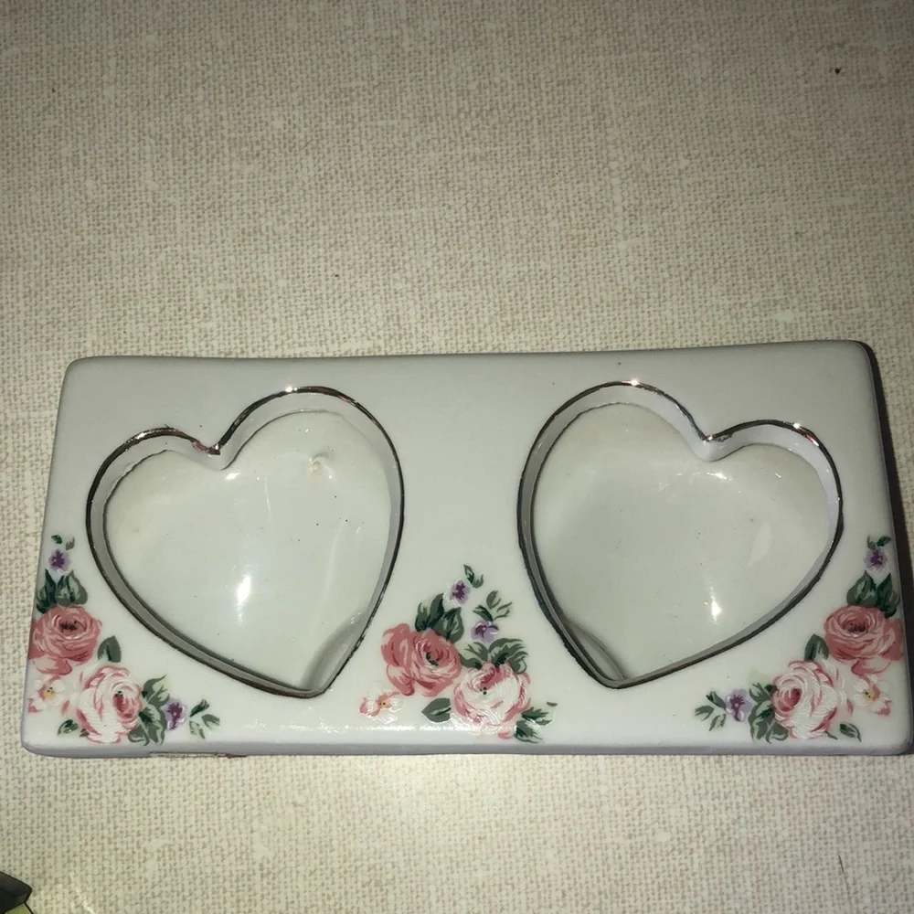 Double Hearts Floral Photo Picture Frame Vintage With‎ Gold color Edging